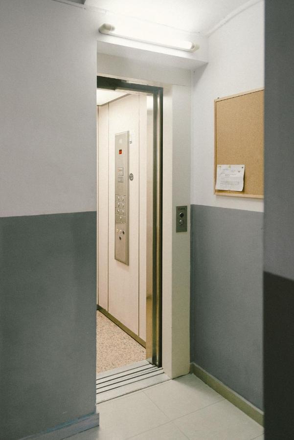 Brummell Apartments Montjuic Barcelona Luaran gambar